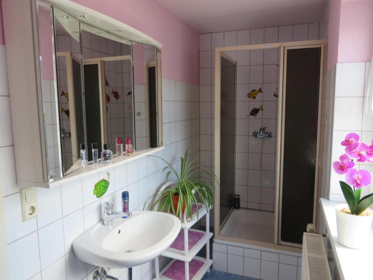 Ferienwohnungen "Marie" Mit Terrassen, Inclusive Park- Und Stellplaetze Am Haus, Mueritz-Strand Nur 700M, Altstadt 10Min, Ruhige Lage, Waren  Kültér fotó