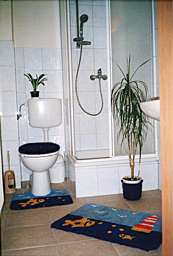 Ferienwohnungen "Marie" Mit Terrassen, Inclusive Park- Und Stellplaetze Am Haus, Mueritz-Strand Nur 700M, Altstadt 10Min, Ruhige Lage, Waren  Kültér fotó