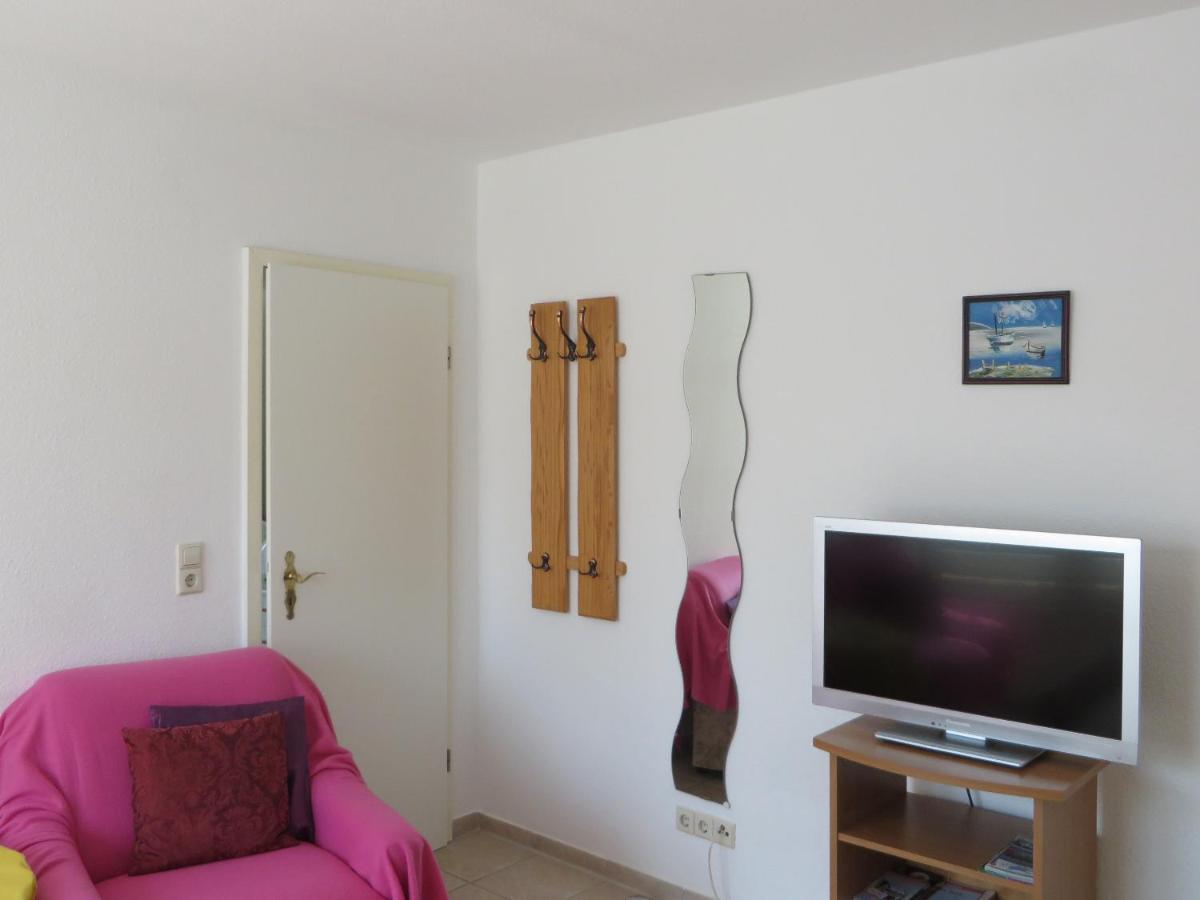 Ferienwohnungen "Marie" Mit Terrassen, Inclusive Park- Und Stellplaetze Am Haus, Mueritz-Strand Nur 700M, Altstadt 10Min, Ruhige Lage, Waren  Kültér fotó