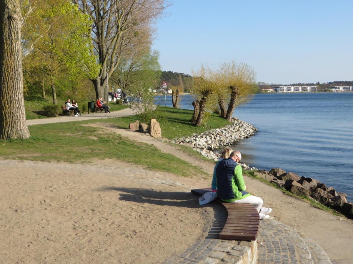 Ferienwohnungen "Marie" Mit Terrassen, Inclusive Park- Und Stellplaetze Am Haus, Mueritz-Strand Nur 700M, Altstadt 10Min, Ruhige Lage, Waren  Kültér fotó