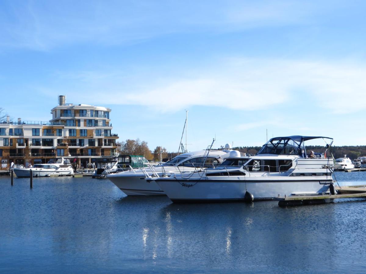 Ferienwohnungen "Marie" Mit Terrassen, Inclusive Park- Und Stellplaetze Am Haus, Mueritz-Strand Nur 700M, Altstadt 10Min, Ruhige Lage, Waren  Kültér fotó