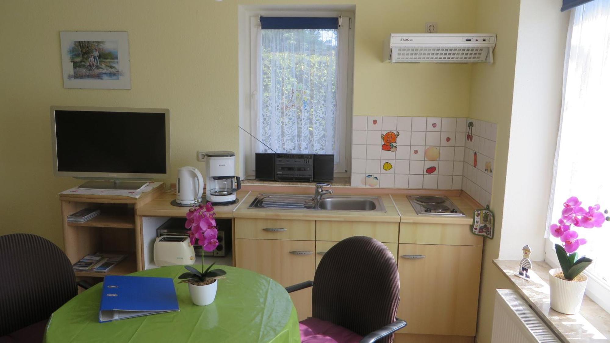 Ferienwohnungen "Marie" Mit Terrassen, Inclusive Park- Und Stellplaetze Am Haus, Mueritz-Strand Nur 700M, Altstadt 10Min, Ruhige Lage, Waren  Szoba fotó